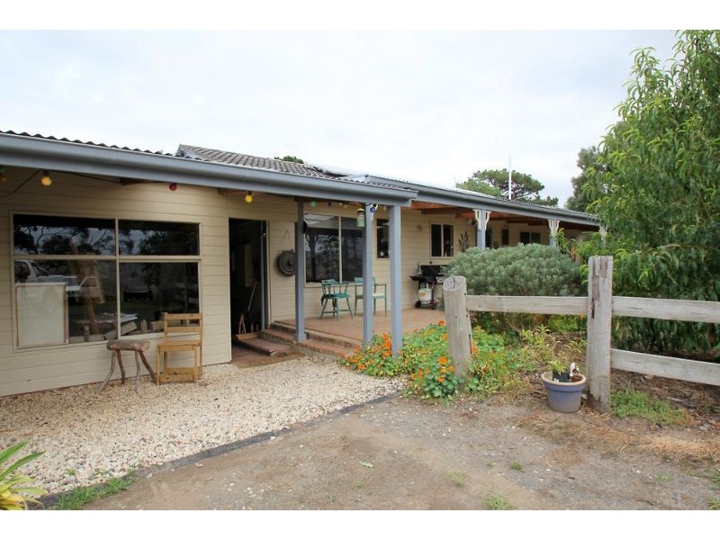 175 McNaughtons Road, Wild Dog Valley VIC 3953