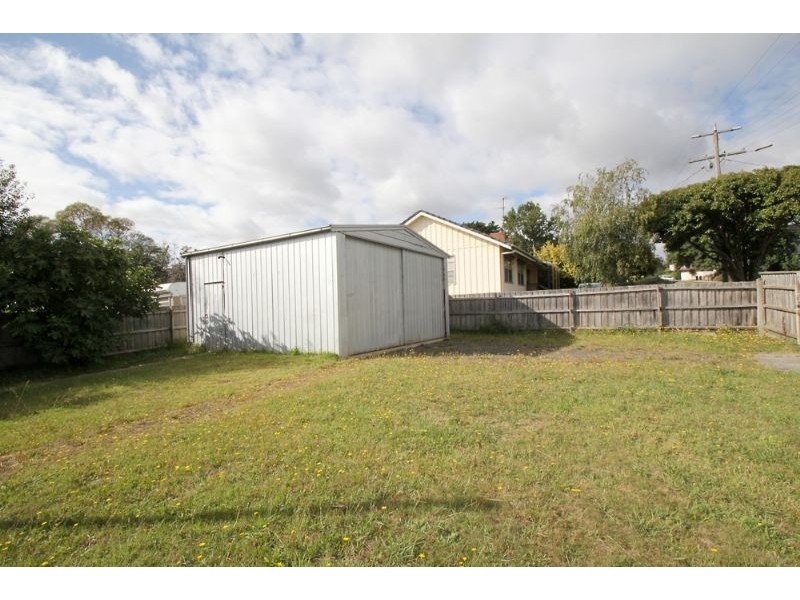 16 Parr Street, Leongatha VIC 3953