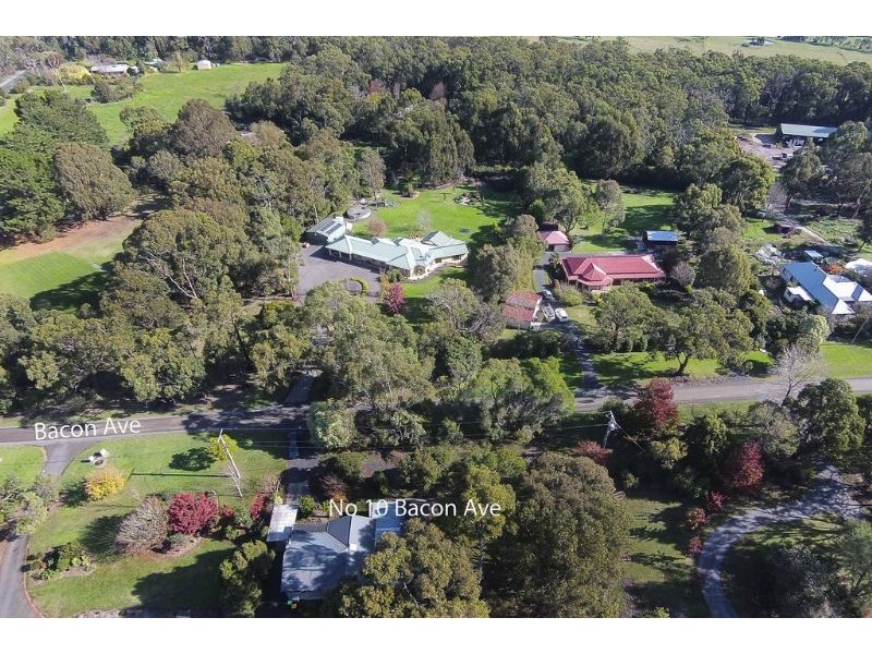 10 Bacon Avenue, Koonwarra VIC 3954