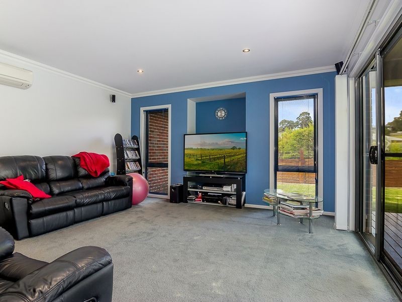 9 Silverback Place, Leongatha VIC 3953