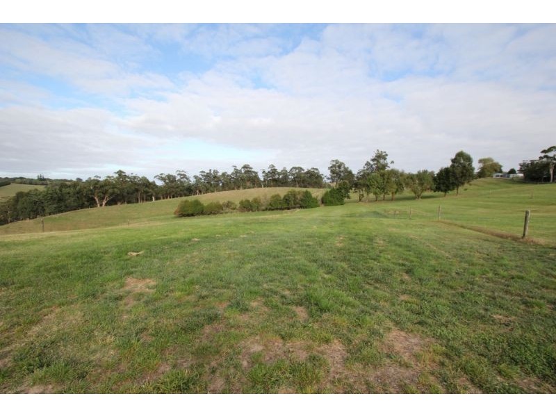 14 Johnston Court, Bena VIC 3946