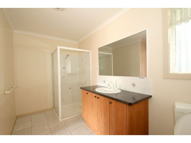 34 Chamberlain Drive, Leongatha VIC 3953