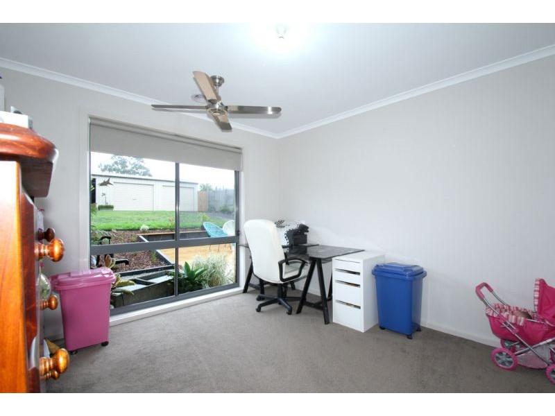 9 Eccles Way, Leongatha VIC 3953