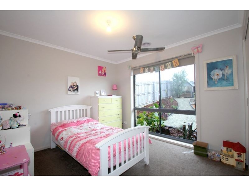 9 Eccles Way, Leongatha VIC 3953