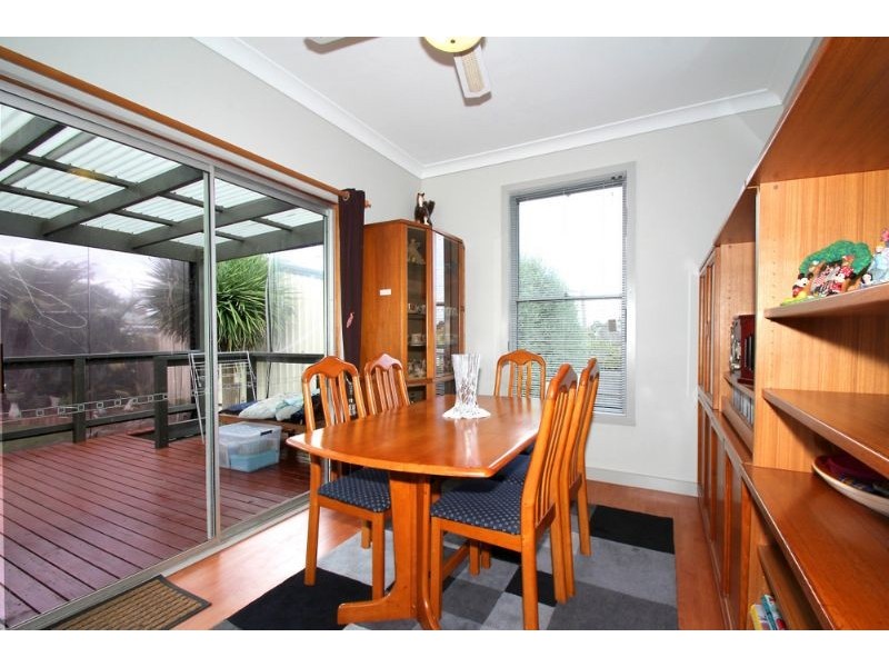 11 Blackmore Avenue, Leongatha VIC 3953