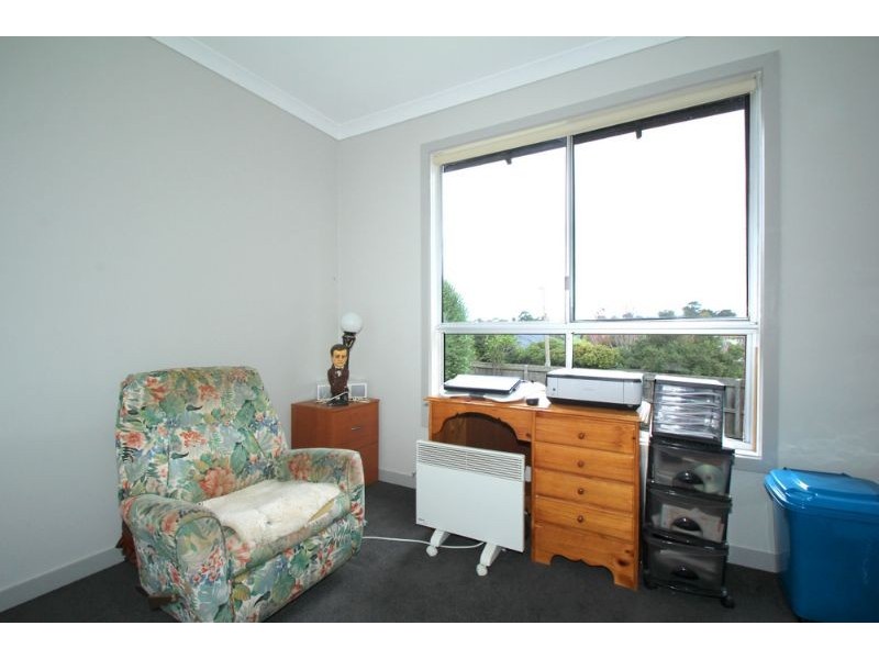 11 Blackmore Avenue, Leongatha VIC 3953