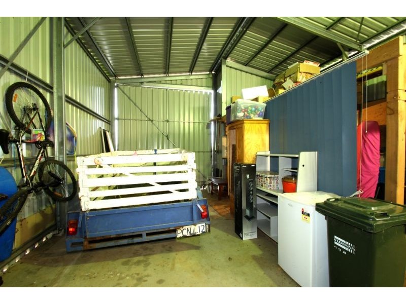 11 Blackmore Avenue, Leongatha VIC 3953