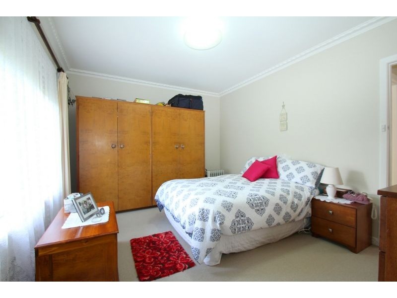 33 Blackmore Avenue, Leongatha VIC 3953