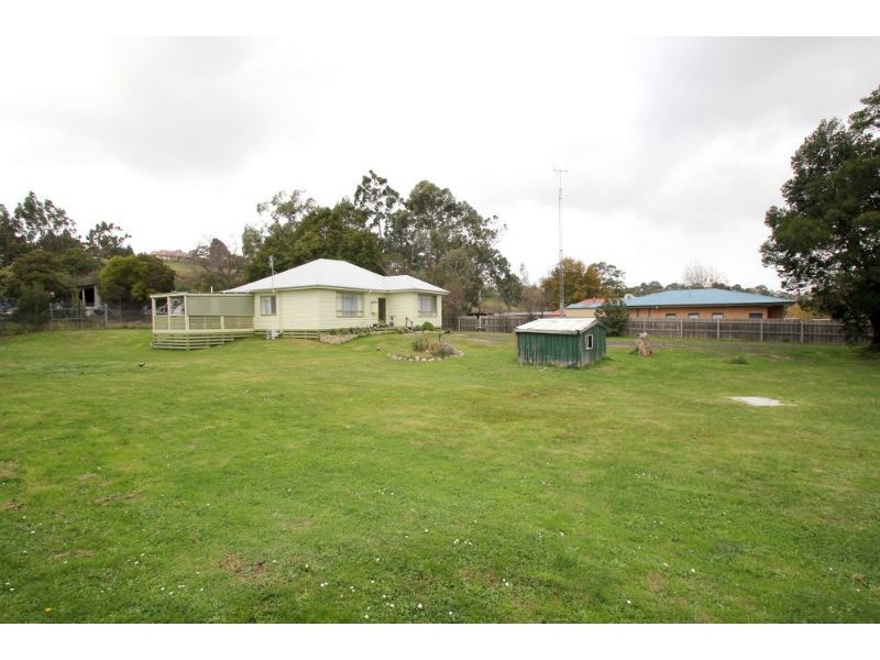 137 Whitelaw  Street, Meeniyan VIC 3956