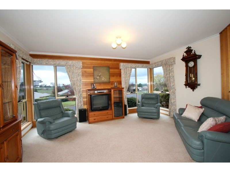 38 Chamberlain Drive, Leongatha VIC 3953