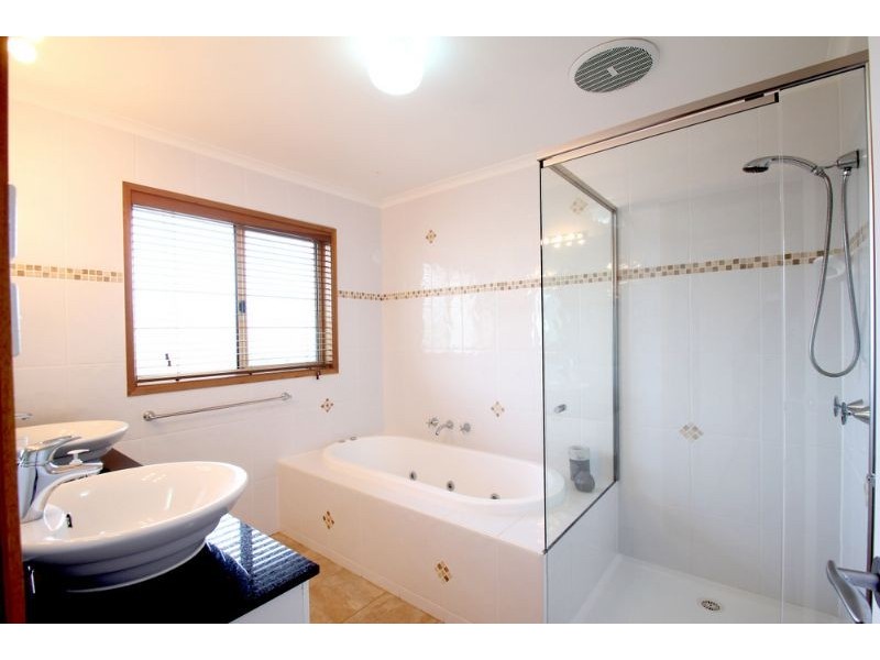 38 Chamberlain Drive, Leongatha VIC 3953