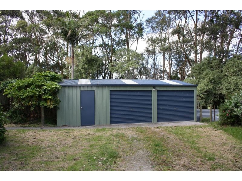 910 Falls Road, Fish Creek VIC 3959