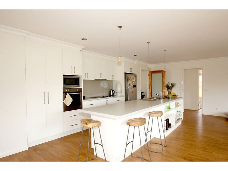 2/3 Cambridge Court, Leongatha VIC 3953