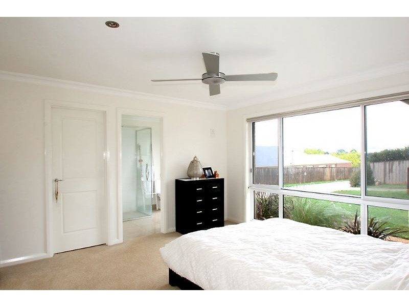 2/3 Cambridge Court, Leongatha VIC 3953