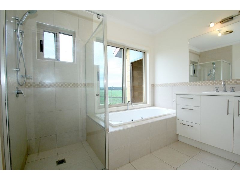8600 Bass Highway, Leongatha VIC 3953