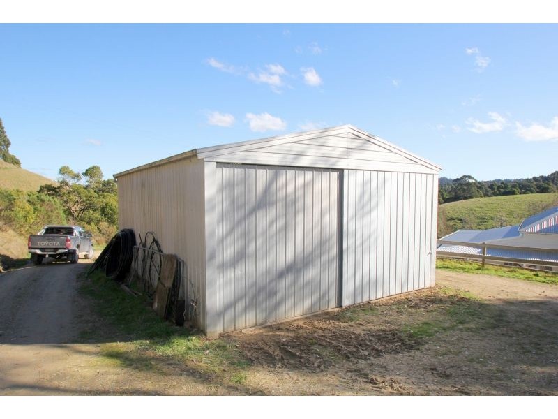 305 Nippards Track, Foster North VIC 3960