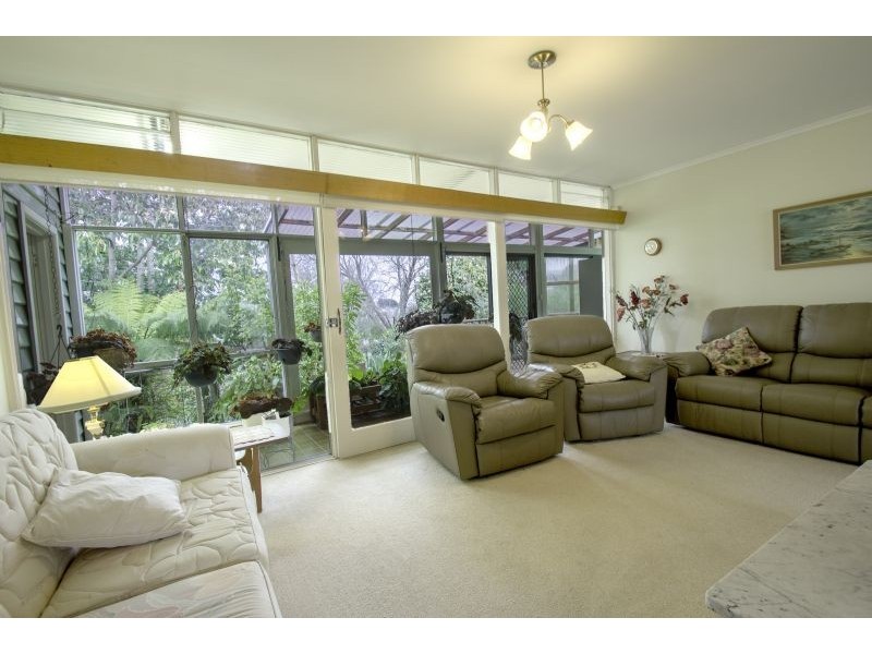 15 Blair Crescent, Leongatha VIC 3953