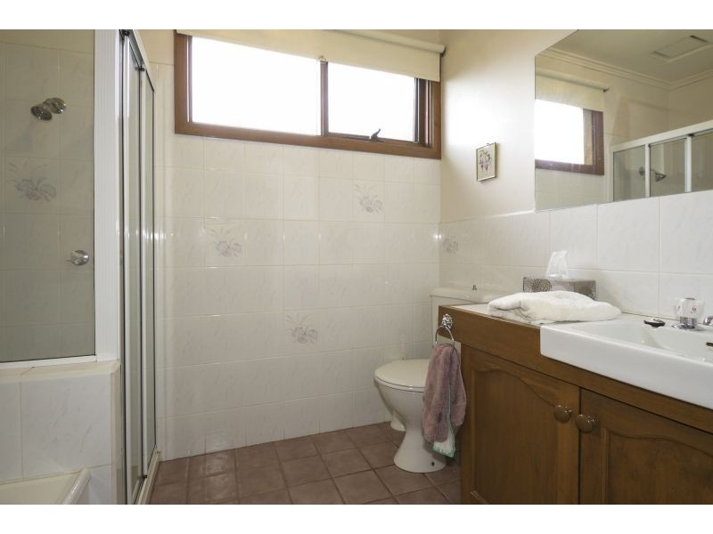 15 Blair Crescent, Leongatha VIC 3953