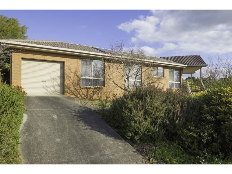 36 Chamberlain Drive, Leongatha VIC 3953