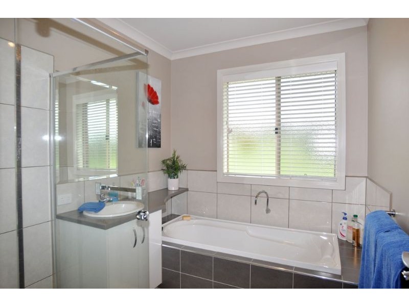 3 Manna Court, Koonwarra VIC 3954