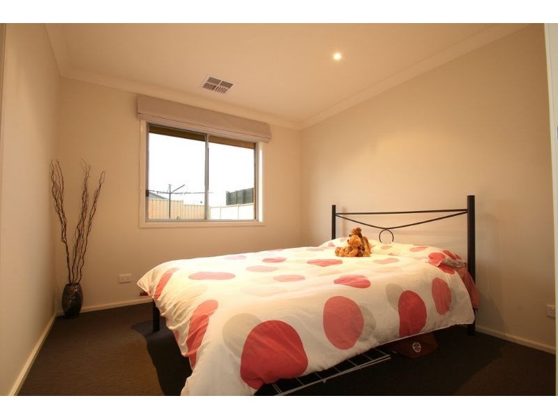 16 Gibson Street, Leongatha VIC 3953