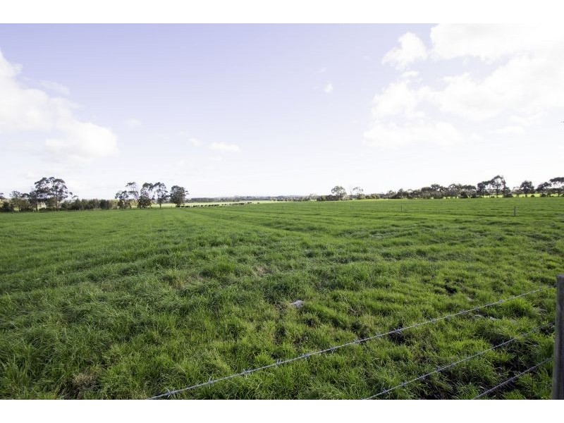 75 Hillgroves Road, Leongatha South VIC 3953