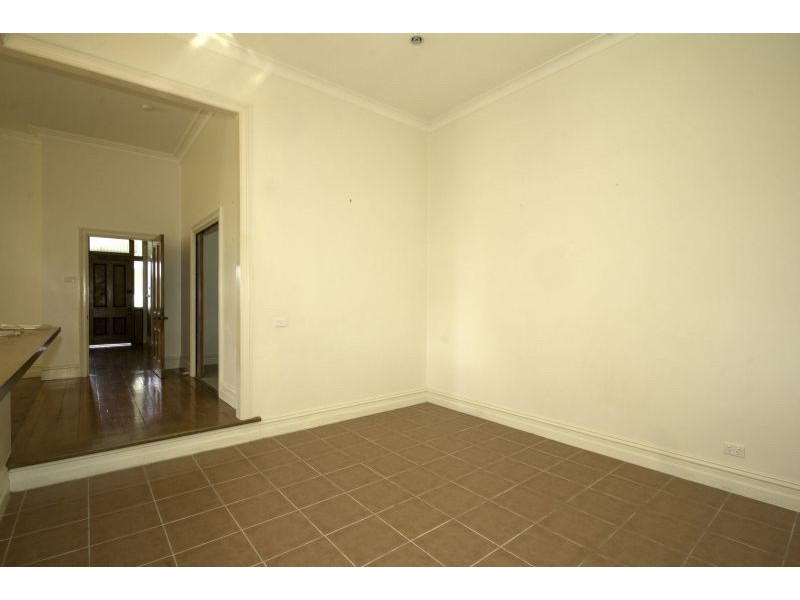 24 Roughead Street, Leongatha VIC 3953