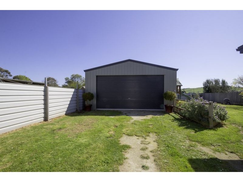 7 Miller Street, Dumbalk VIC 3956
