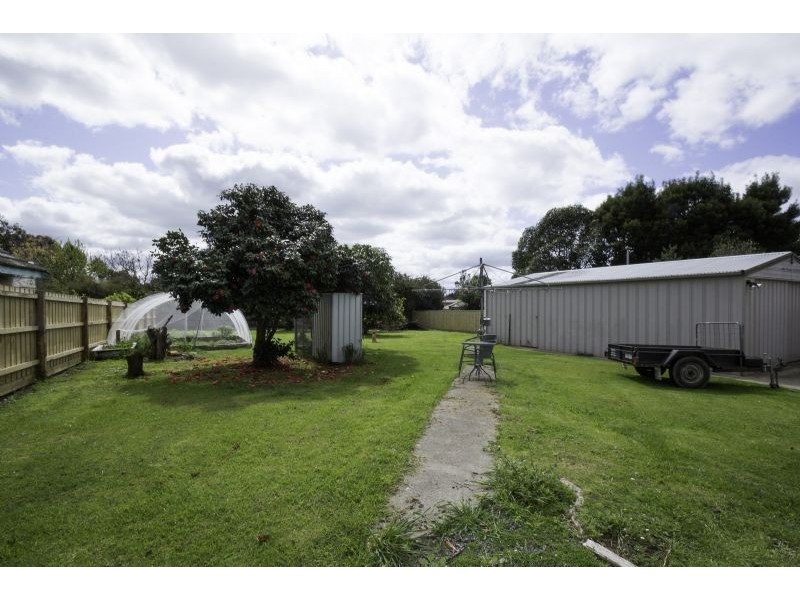 15 Shingler Street, Leongatha VIC 3953
