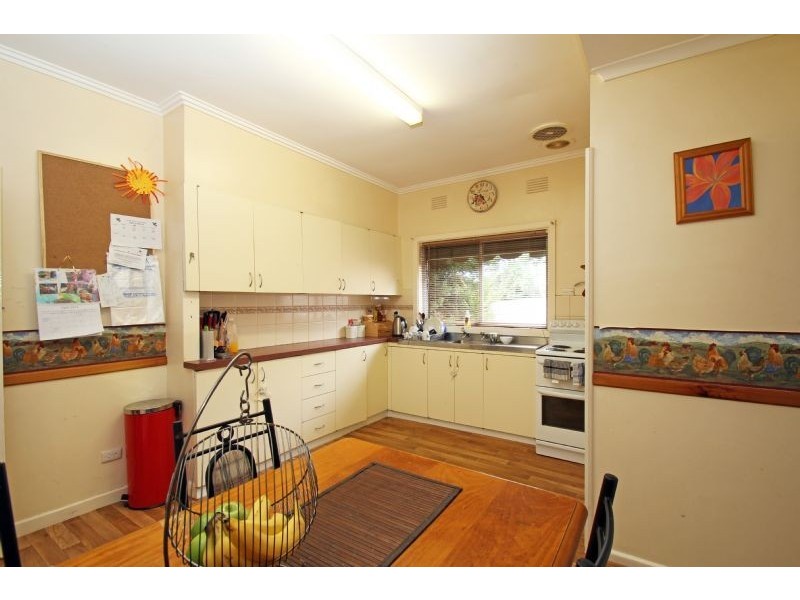 9 Bazley Street, Leongatha VIC 3953