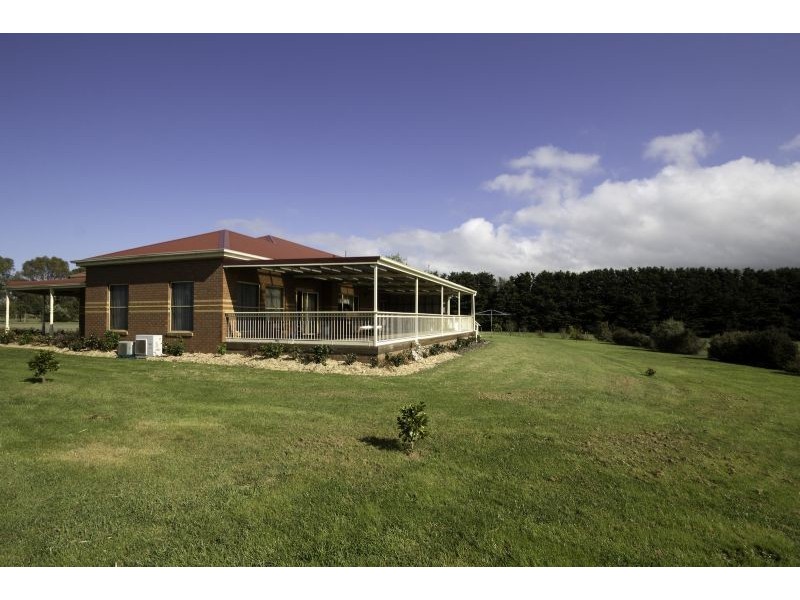 20 Leongatha North Road, Leongatha North VIC 3953