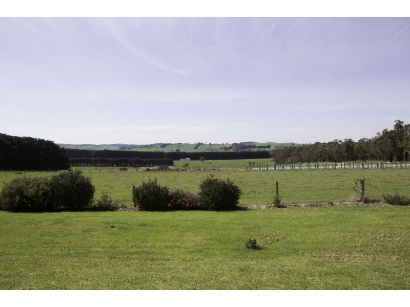 20 Leongatha North Road, Leongatha North VIC 3953