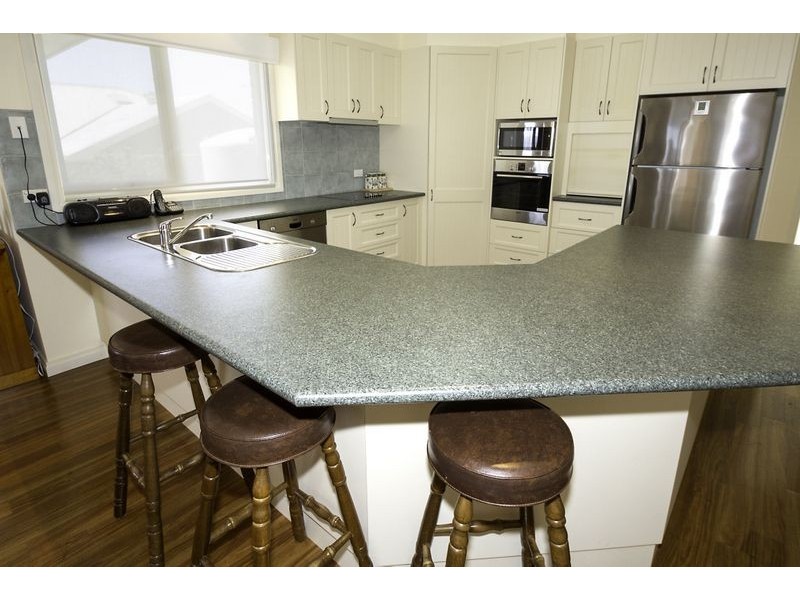 6 Louisa Court, Leongatha VIC 3953