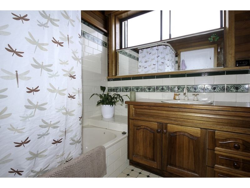 11 Long Street, Leongatha VIC 3953