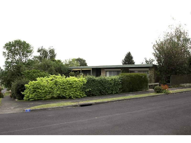 1 Blair Crescent, Leongatha VIC 3953