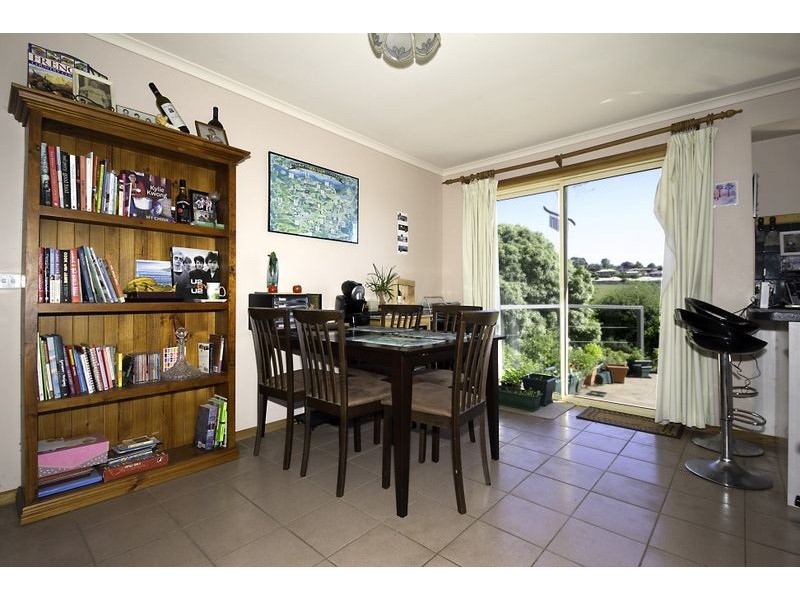 15 Laura Grove, Leongatha VIC 3953