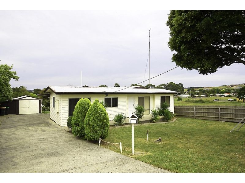 16 Watt Street, Leongatha VIC 3953