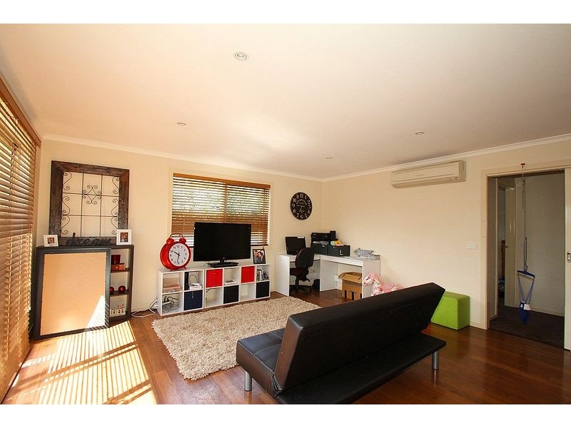 20 Laura Grove, Leongatha VIC 3953