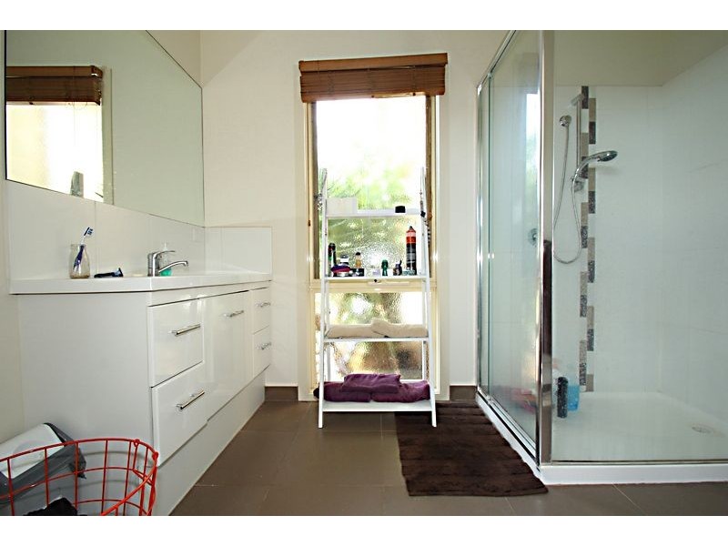 20 Laura Grove, Leongatha VIC 3953