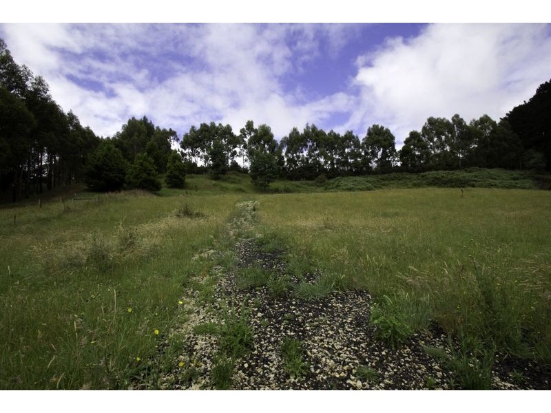 149 Griggs Road, Hallston VIC 3953