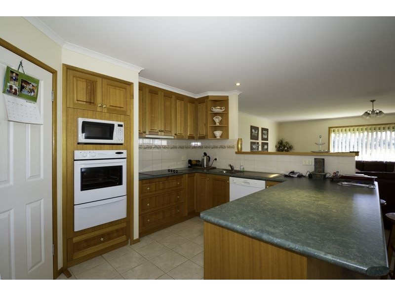 54 Chamberlain Drive, Leongatha VIC 3953