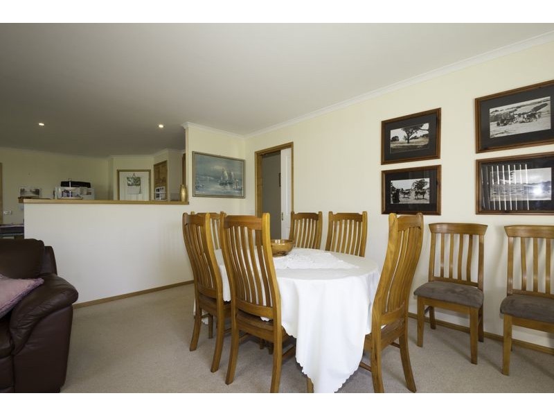 54 Chamberlain Drive, Leongatha VIC 3953