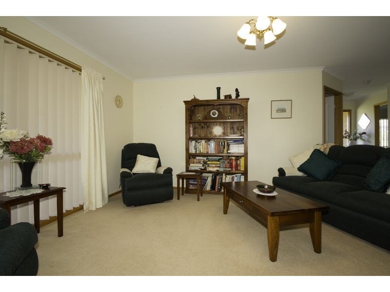 54 Chamberlain Drive, Leongatha VIC 3953