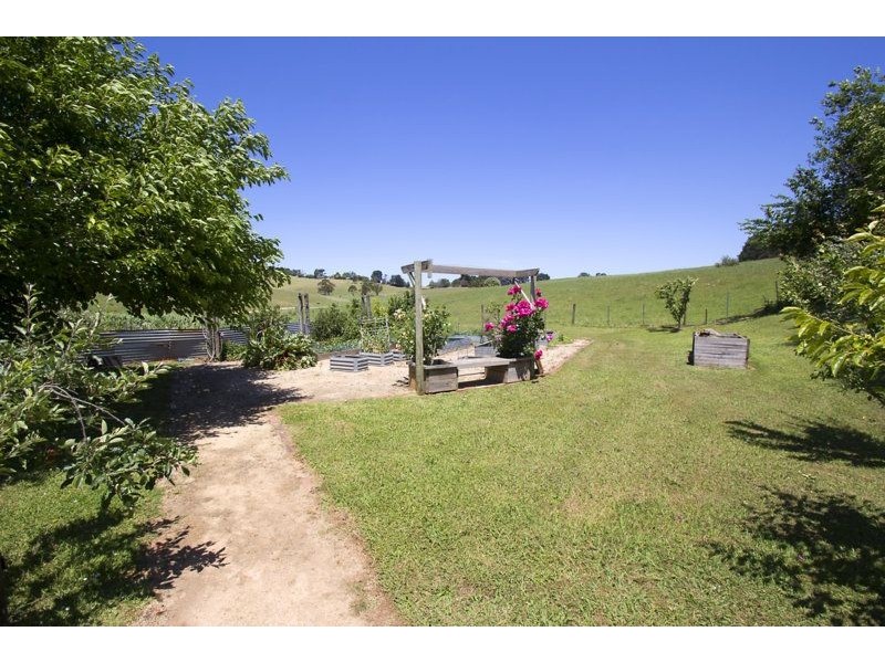 330 St Ellens Road, Mirboo North VIC 3871