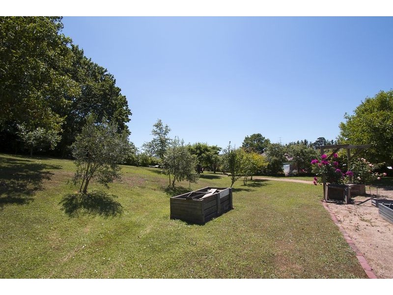 330 St Ellens Road, Mirboo North VIC 3871