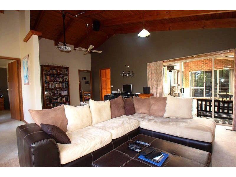 23 Griffin Road, Leongatha VIC 3953