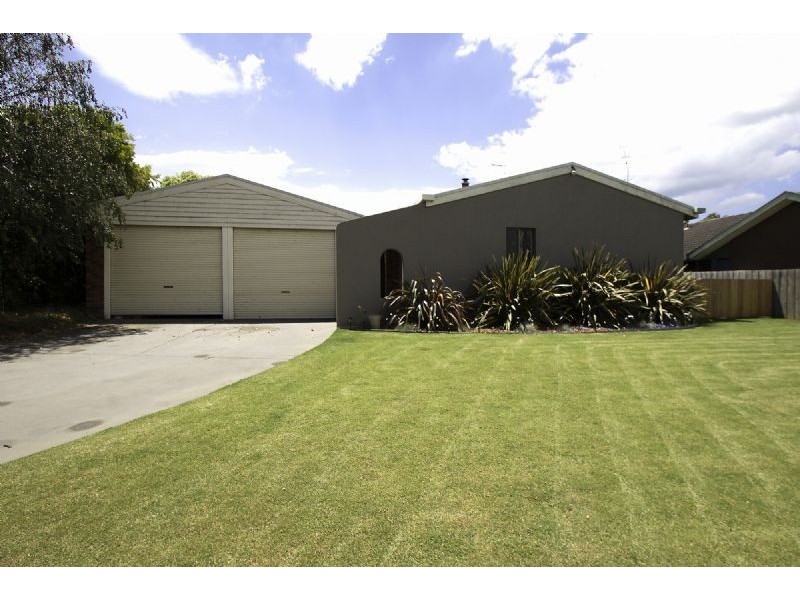 22 Blair Crescent, Leongatha VIC 3953