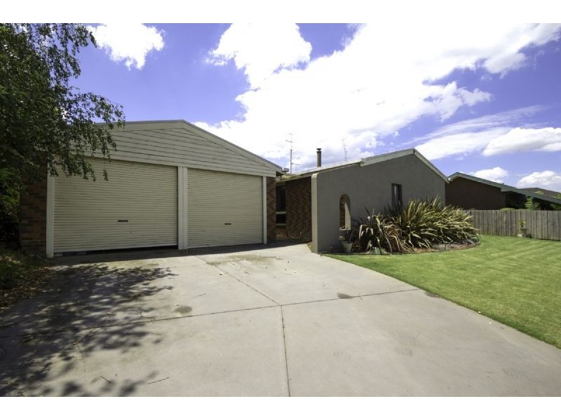 22 Blair Crescent, Leongatha VIC 3953