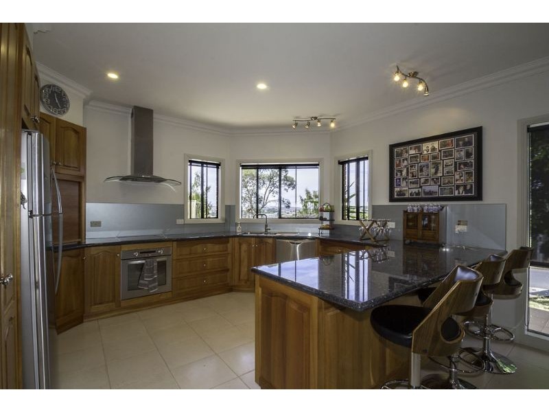 22 Valleyview Crescent, Leongatha VIC 3953