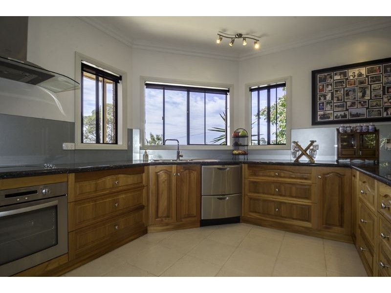 22 Valleyview Crescent, Leongatha VIC 3953